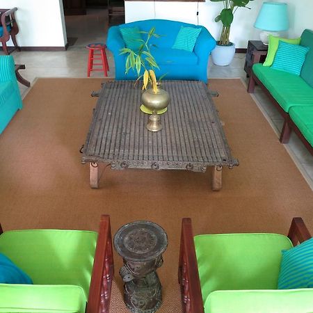 The Mirror Mansion Hotel Rajagiriya Bagian luar foto